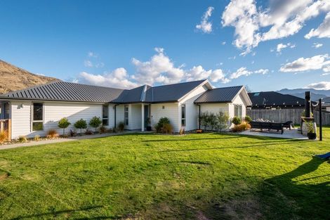 Photo of property in 37 Myles Way, Lower Shotover, Queenstown, 9304