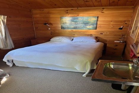 Photo of property in 28 Nisbet Terrace, Kinloch, Taupo, 3377