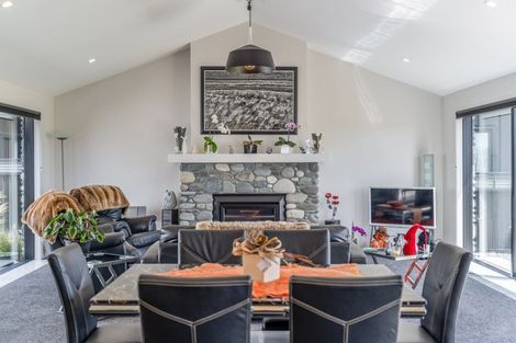 Photo of property in 136 Howden Street, Te Anau, 9600