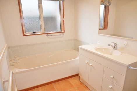 Photo of property in 1/43 Lyndon Street, Riccarton, Christchurch, 8041