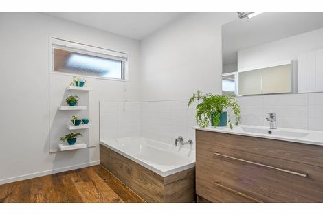 Photo of property in 63a Halswell Junction Road, Halswell, Christchurch, 8025