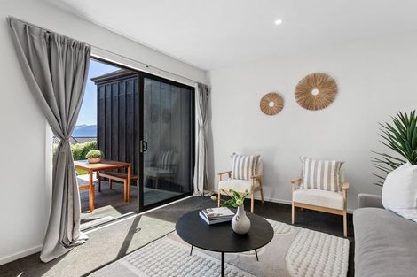 Photo of property in 13 Falconer Rise, Jacks Point, Queenstown, 9371