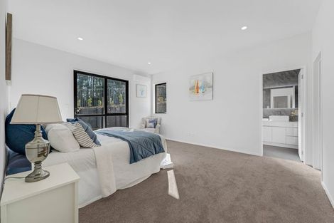 Photo of property in 2 Spudman Rise, Pukekohe, 2120