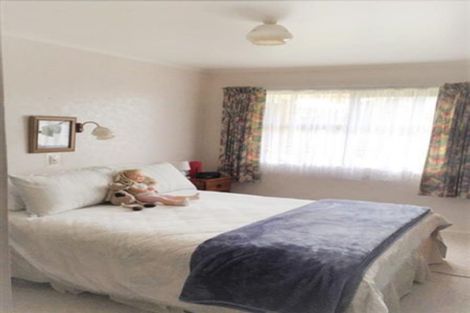 Photo of property in 2/1 Landscape Road, Papatoetoe, Auckland, 2025