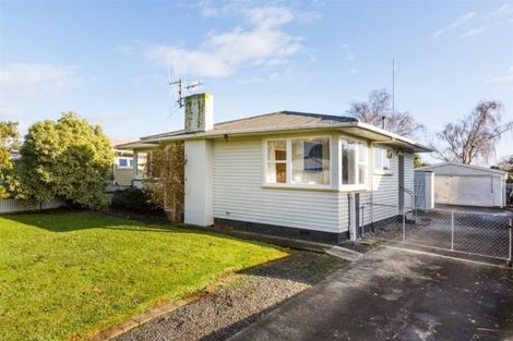 Photo of property in 11 Somerset Crescent, Highbury, Palmerston North, 4412