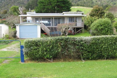 Photo of property in 2039 Whangarei Heads Road, Whangarei Heads, Whangarei, 0174