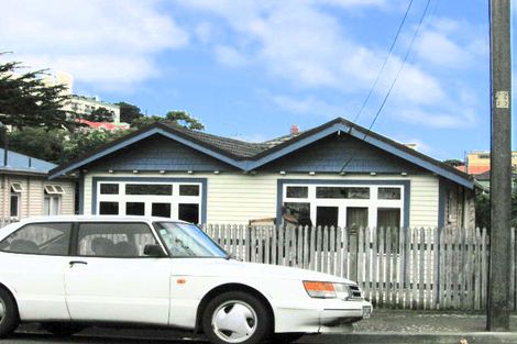 Photo of property in 5 Akatea Street, Berhampore, Wellington, 6023