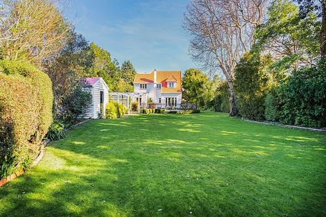 Photo of property in 27 Marina Grove, Hutt Central, Lower Hutt, 5010