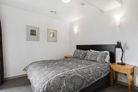 Photo of property in Anchorage Apartments, 309/36 Victoria Road, Mount Maunganui, 3116