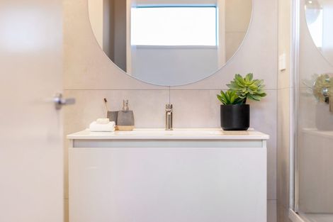 Photo of property in 1/149 Onepu Road, Lyall Bay, Wellington, 6022