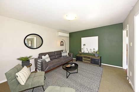 Photo of property in 21 Wildwood Avenue, Wainoni, Christchurch, 8061