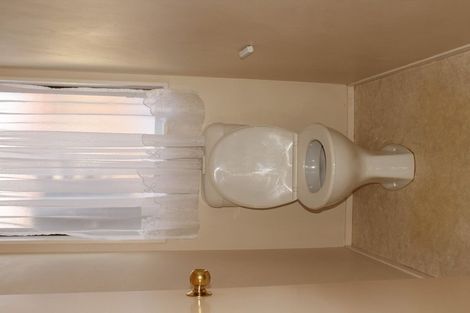 Photo of property in 2/79 Aberfeldy Avenue, Highland Park, Auckland, 2010