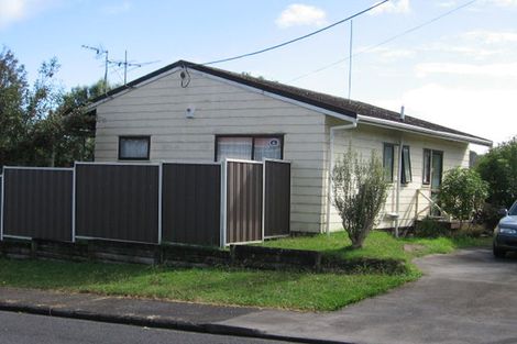 Photo of property in 65 Longburn Road, Henderson, Auckland, 0610