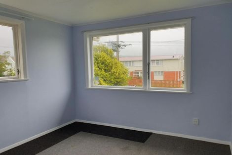 Photo of property in 3 Aberfeldy Street, Cannons Creek, Porirua, 5024