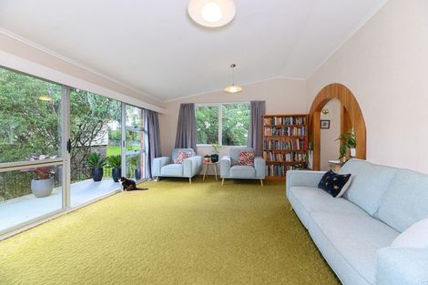 Photo of property in 19 Kereru Street, Henderson, Auckland, 0612