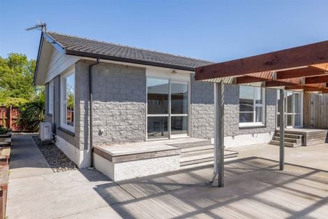 Photo of property in 2/7 Farnborough Street, Aranui, Christchurch, 8061