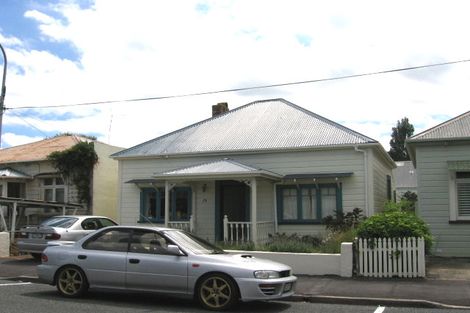 Photo of property in 25 Anne Street, Devonport, Auckland, 0624