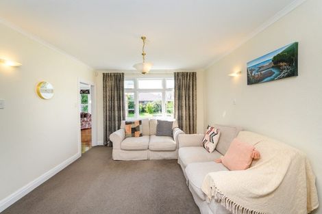 Photo of property in 15 Elmira Avenue, Hokowhitu, Palmerston North, 4410