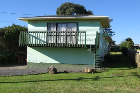 Photo of property in 10 Hetherington Road, Ranui, Auckland, 0612