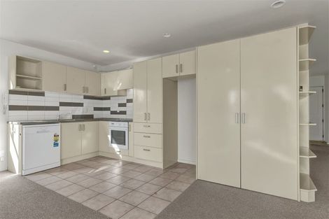 Photo of property in 2/57 Gladstone Road, Northcote, Auckland, 0627