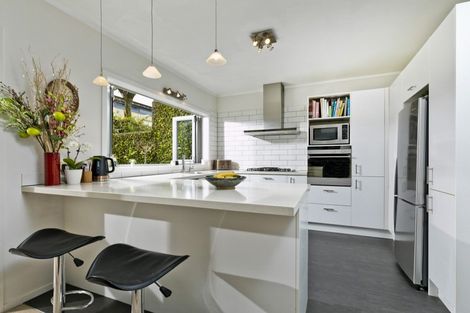 Photo of property in 4/44 Stanley Point Road, Stanley Point, Auckland, 0624