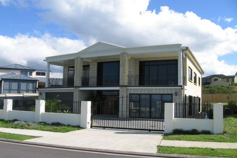 Photo of property in 20 Waikura Drive, Te Atatu Peninsula, Auckland, 0610