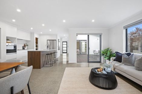 Photo of property in 10 Stanton House Road, Paerata, Pukekohe, 2124