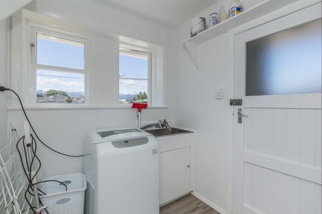 Photo of property in 51 Winchester Street, Levin, 5510