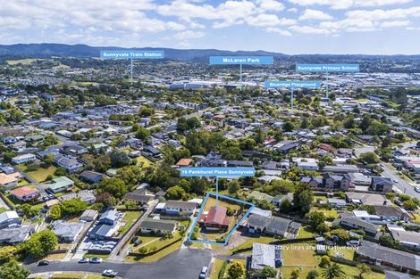 Photo of property in 19 Pankhurst Place, Sunnyvale, Auckland, 0612