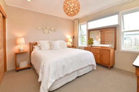 Photo of property in 1/108 Parkhurst Road, Parakai, 0830