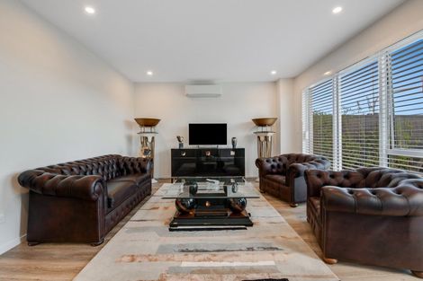 Photo of property in 169 Millwater Parkway, Silverdale, 0932