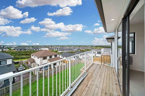 Photo of property in 19 Nola Dawn Avenue, Papakura, 2110