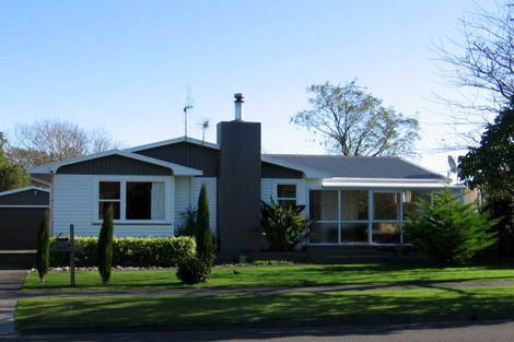 Photo of property in 6 Ruha Street, West End, Palmerston North, 4412