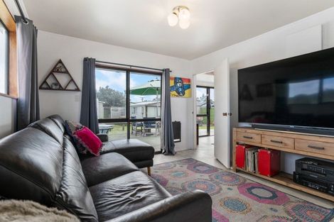 Photo of property in 111 Weka Street, Whangamata, 3620