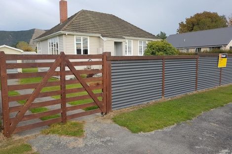 Photo of property in 11 Betten Street, Waimate, 7924