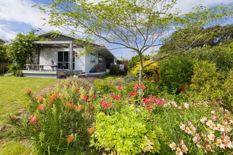 Photo of property in 2 Douglas Street, Okitu, Gisborne, 4010