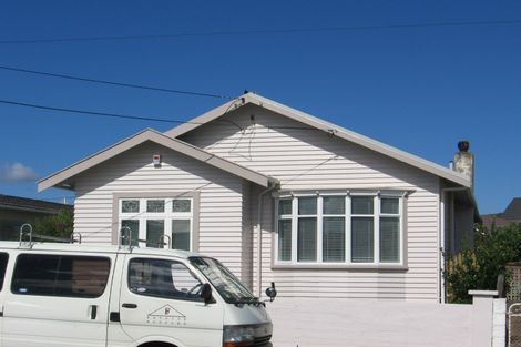 Photo of property in 40 Strathavon Road, Miramar, Wellington, 6022