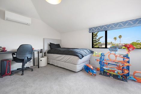 Photo of property in 12a Estelle Place, Farm Cove, Auckland, 2012