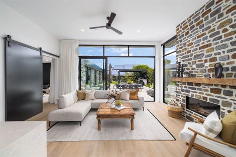 Photo of property in 97 Bryndwr Road, Bryndwr, Christchurch, 8052