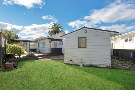 Photo of property in 11b Inver Street, Glen Eden, Auckland, 0602
