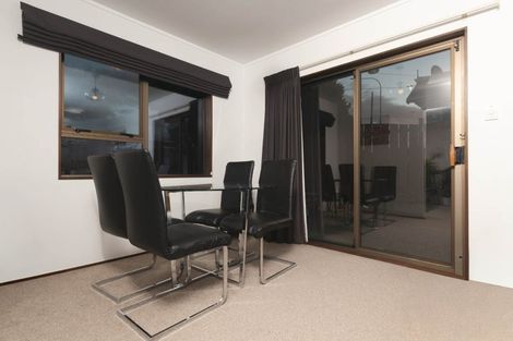 Photo of property in 1/133 Mokoia Road, Birkenhead, Auckland, 0626