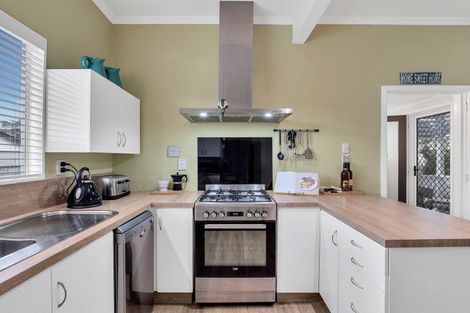 Photo of property in 33 Moore Avenue, Tawhero, Whanganui, 4501