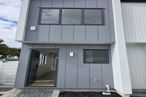 Photo of property in 8/234 Te Atatu Road, Te Atatu South, Auckland, 0610