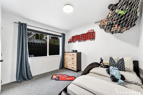 Photo of property in 22 Whangaparaoa Road, Red Beach, 0932