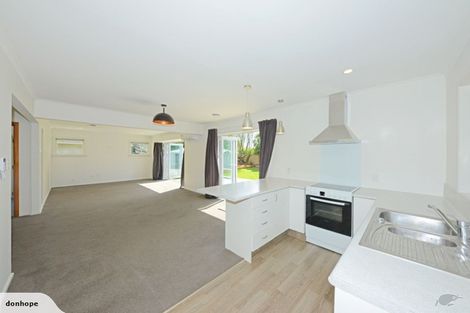 Photo of property in 8 Bellina Place, Broomfield, Christchurch, 8042