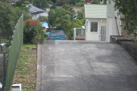 Photo of property in 1/70 Archers Road, Glenfield, Auckland, 0629
