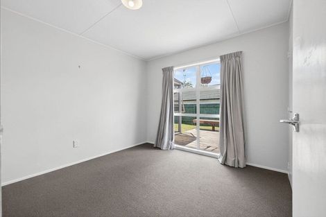 Photo of property in 4 Rhodes Drive, Kelvin Grove, Palmerston North, 4414