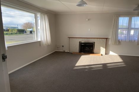 Photo of property in 12 Murch Place, Tawhero, Whanganui, 4500