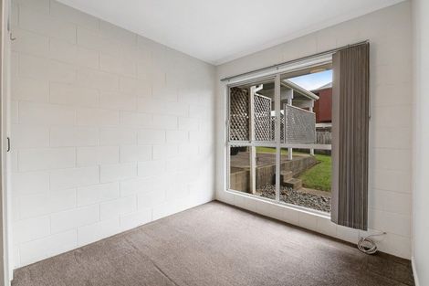 Photo of property in 1/587 Glenfield Road, Totara Vale, Auckland, 0629