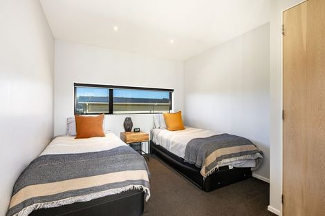 Photo of property in 11 Sumner Terrace, Aotea, Porirua, 5024